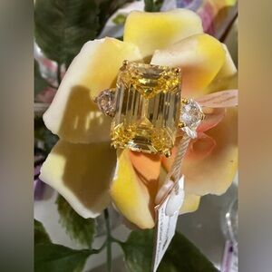 Gold Cake Ring Sz.8 Cushion Cut Large Yellow Crystal 18kt.Gold plated 925 Silver
